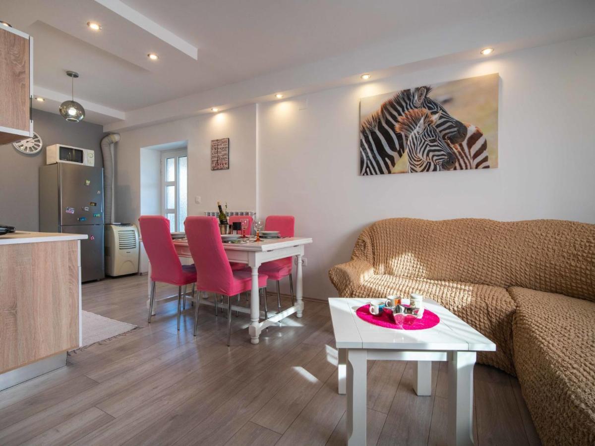 Rita By Interhome